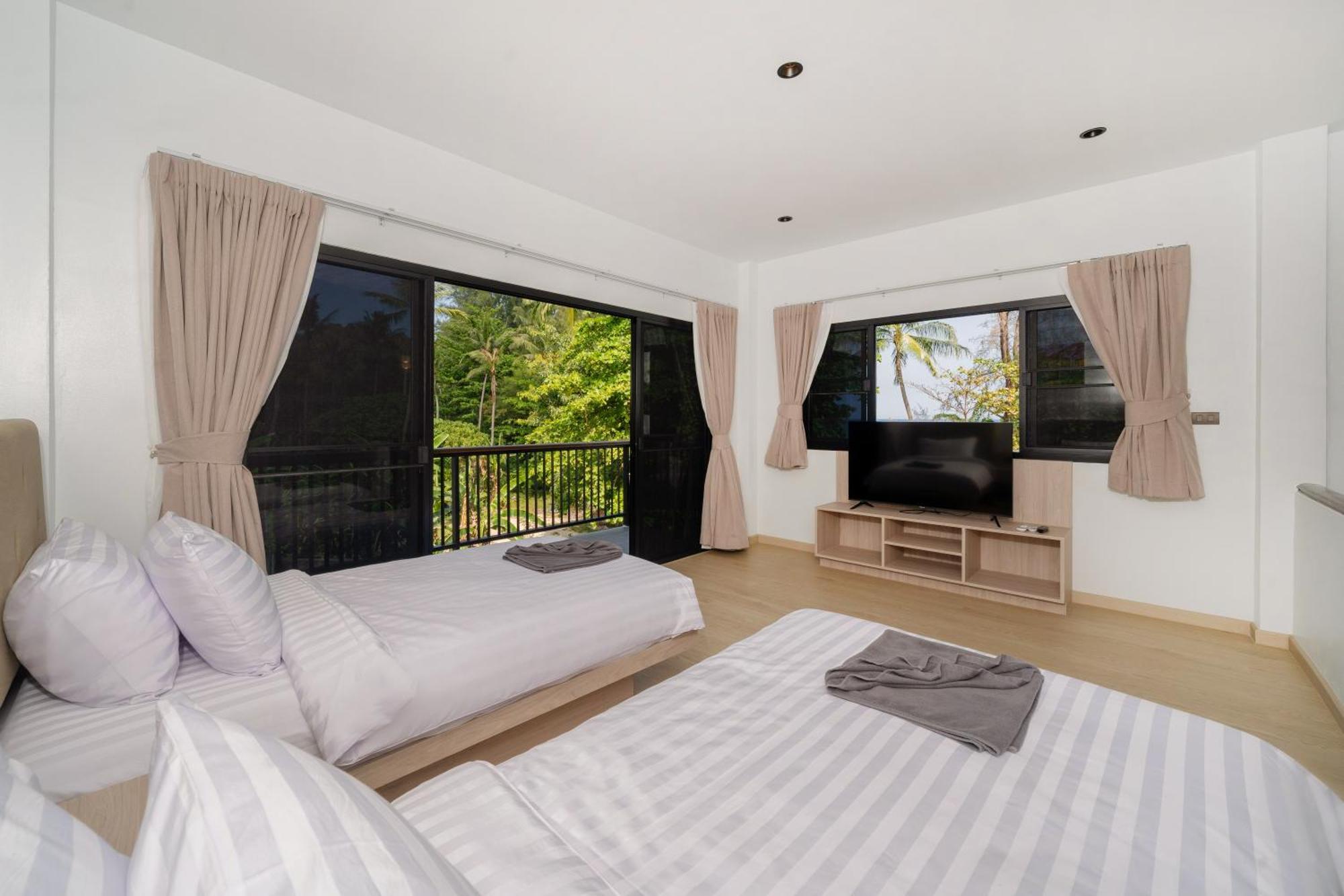 The Hideout Beachfront Apartment Patong