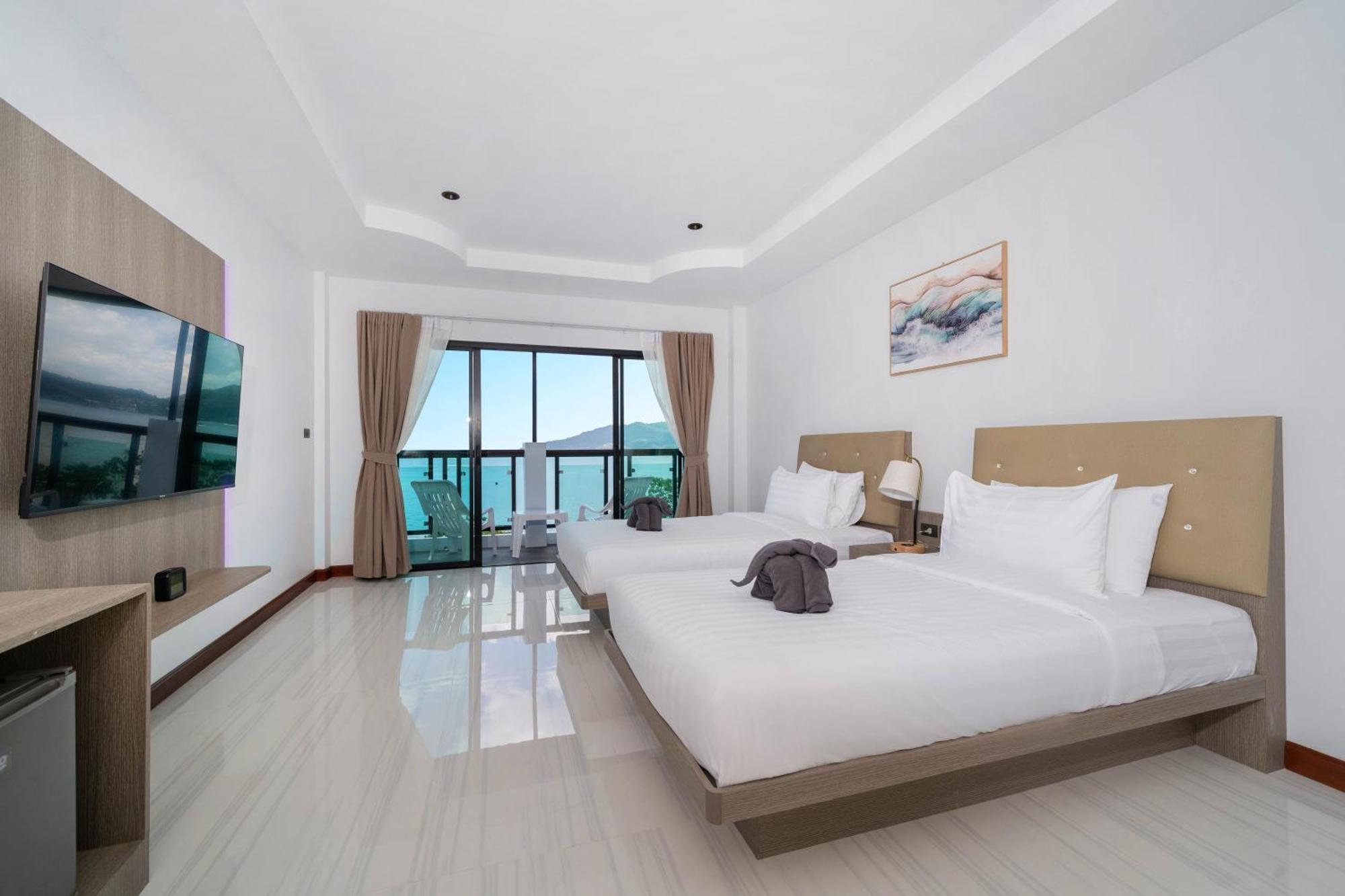 The Hideout Beachfront Apartment Patong