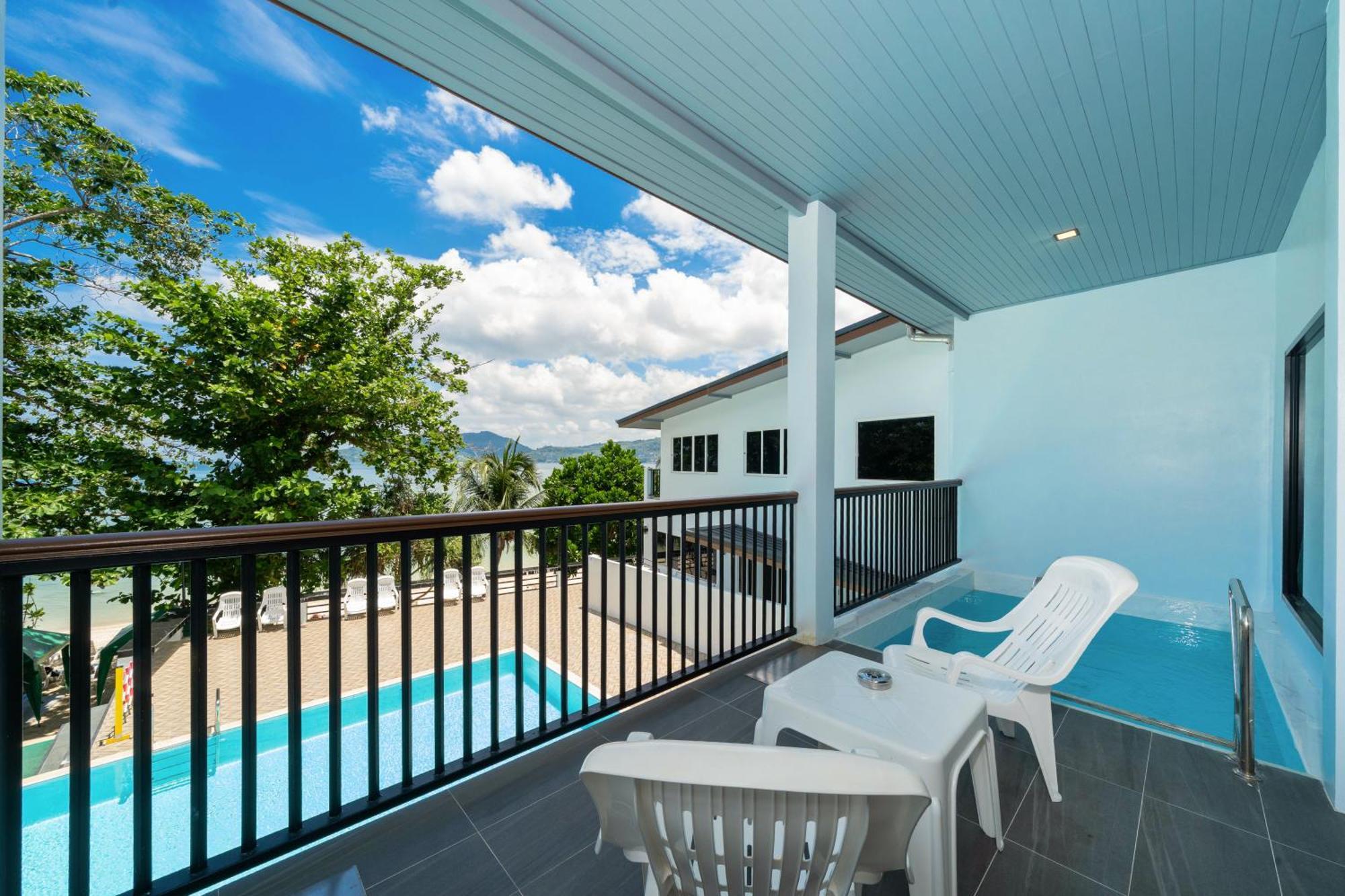 The Hideout Beachfront Apartment Patong